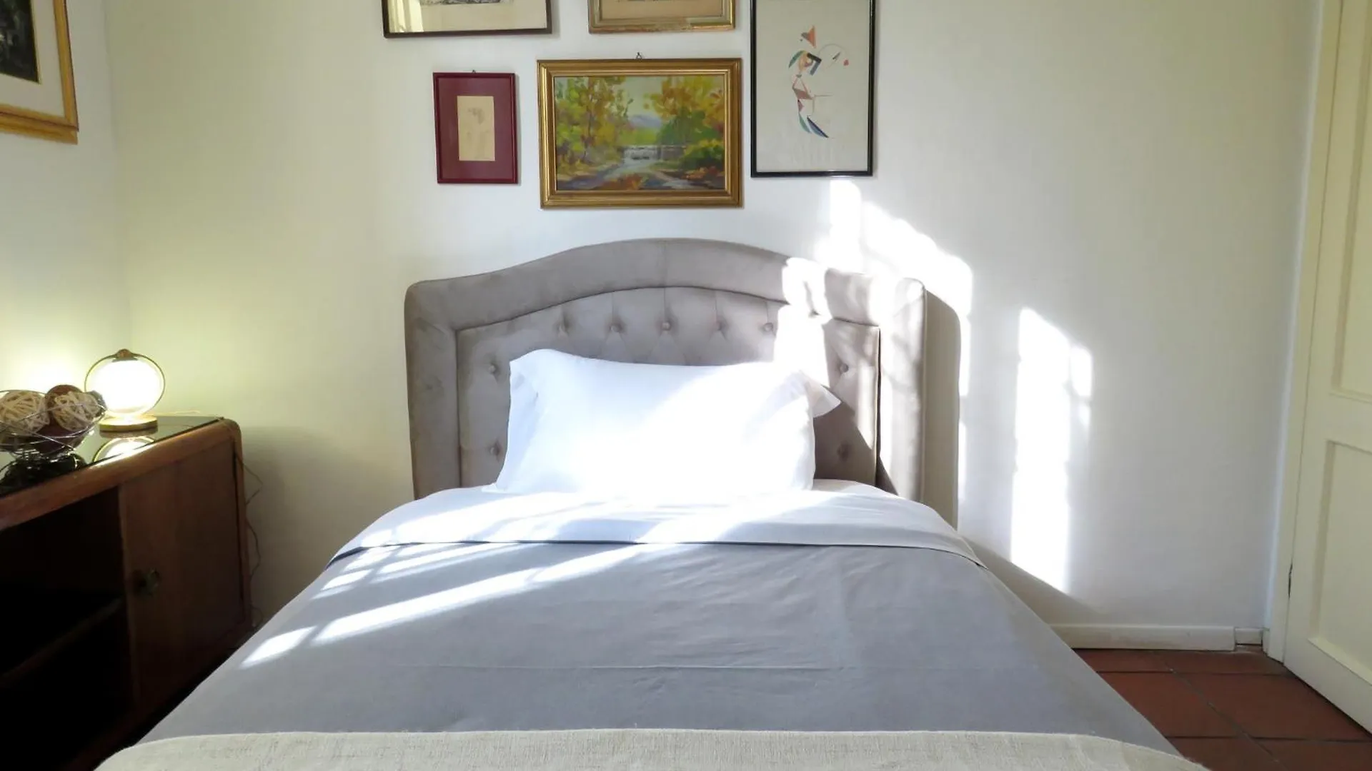Modigliani Apartment Bologna