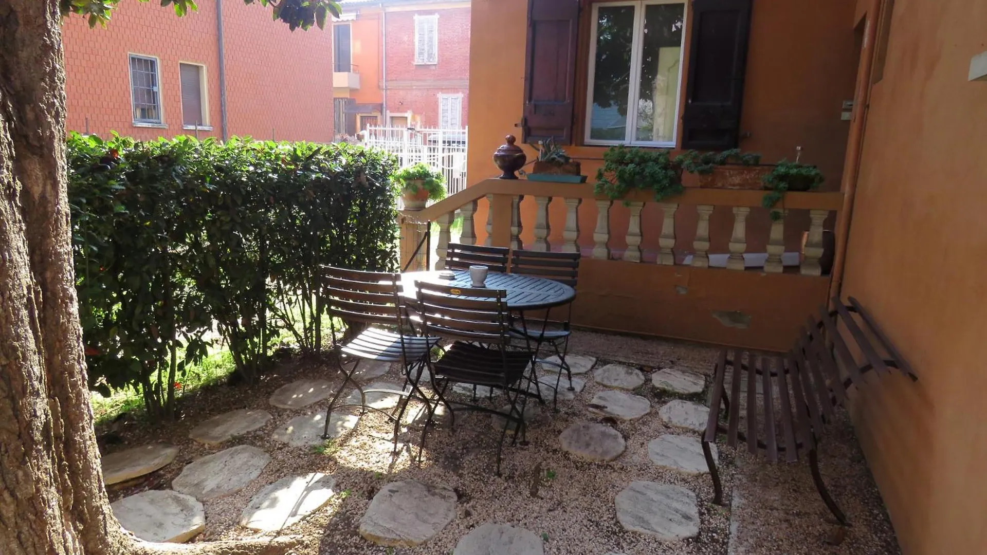 Modigliani Apartment Bologna 0*,