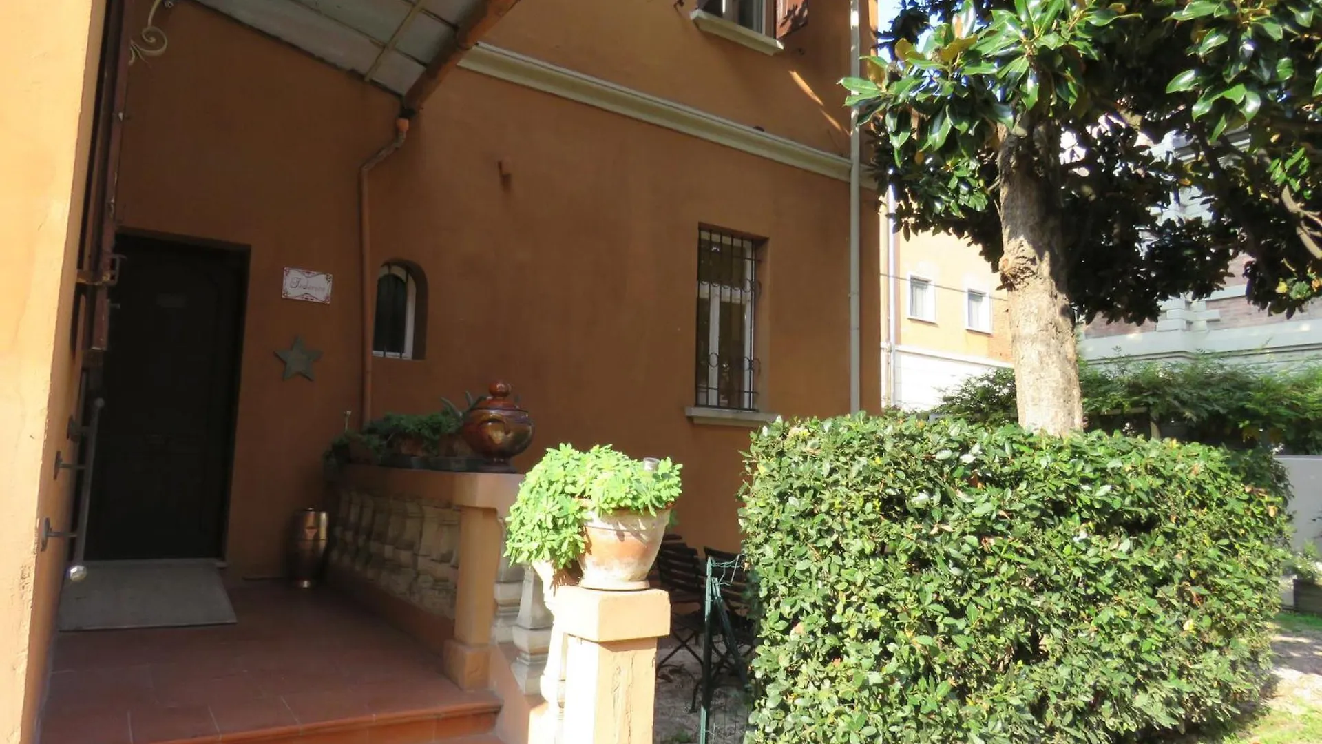 Modigliani Apartment Bologna